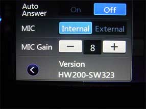 <b>3.4.</b> Controleer of de versie correct is bijgewerkt naar HW200-SW323.
